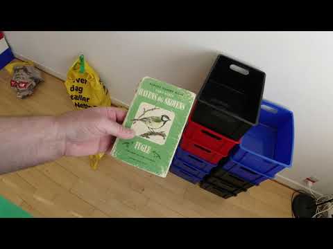 MongoTV_6236 - Kigger På Flyttekasser i Forstue Stået 7 År - Del 166 - Smider Bøger UD