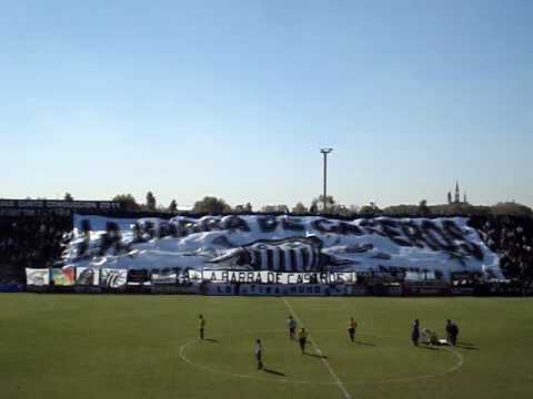 "El telón de la barra de Caseros" Barra: La Barra de Caseros • Club: Club Atlético Estudiantes • País: Argentina