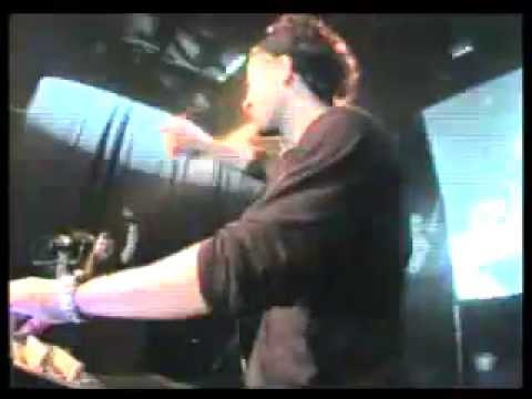 Nout from Heretik - Live @ Freakwaves Tour - 2009