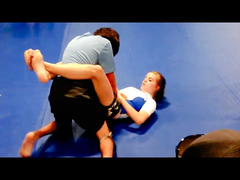 Girl vs Boy Grappling 😱 | SHOCKING Full Match | USA Trending**