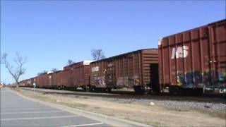 preview picture of video 'NS 337 @ Kannapolis, NC with SD60 leading (2/24/13)'