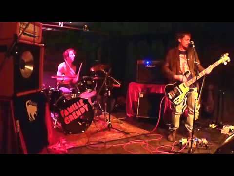 PARANOID CATS - Live - Young Lady