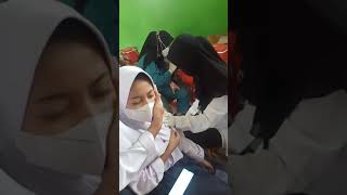 Download lagu Siswi SMA di vaksin malah mendesah ⁉️ #short #shorts #shortvideo #vaksinSMA #mendesah #vaksinBIN mp3