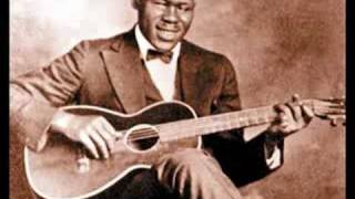 Roots of Blues -- Blind Boy Fuller „ Bus Riders Blues"