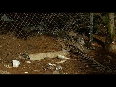 Suciedad acumulada durante décadas a la entrada de Arrecife