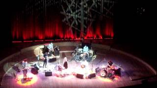 Juana Molina y Moreno Veloso - Centro Cultural Kirchner (26-09-15)