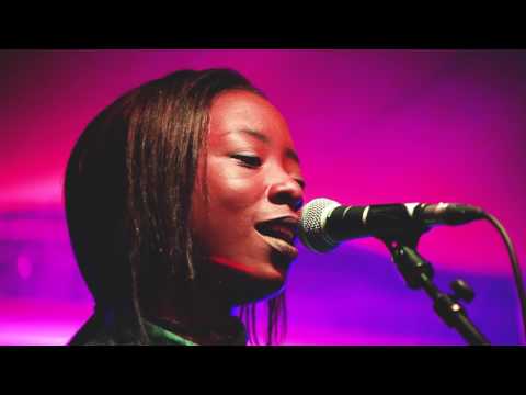 Hype O - 60 Seconds (Live at Plugged)