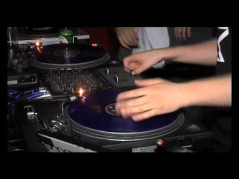 Scratch 22 vs Sampology @ THE FUNK AFFAIR LOFT PARTY, MARCH 2009 AUCKLAND, NZ  (V1)