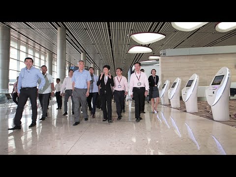 PM Lee Hsien Loong's Visit to Changi Airport Terminal 4 (Jun 2017)