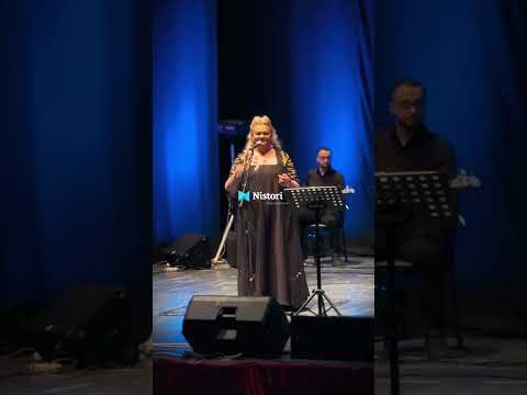 Kur më del në derë | Anita Aziri në stilin e saj të bukur