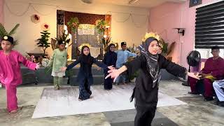 Download lagu ZAPIN SERUMPUN BY ANAK MEKAR TARI SK SEMANGAR mp3