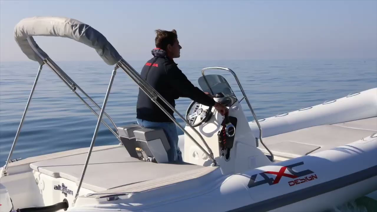 Bateau pneumatique sans permis (6 m)
