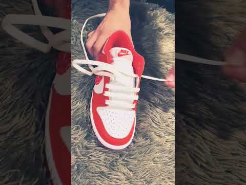 comment mettre les lacets de sa dunk peisley pack#shoesstyle #shoeshop  #nikedunklow #nikedunks
