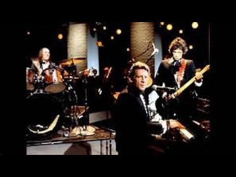 Rolling Stones, Keith Richards, Jerry Lee Lewis & Mick Fleetwood Perform Whole Lotta Shakin’ in 1983