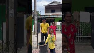 Download lagu Lagu waktu ku kecil mp3