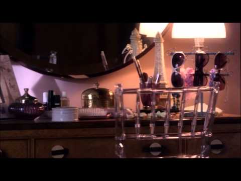 Pretty Little Liars - Red Coat 4x10