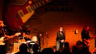 Stacie Collins - Blues Garage - 25.10.2013