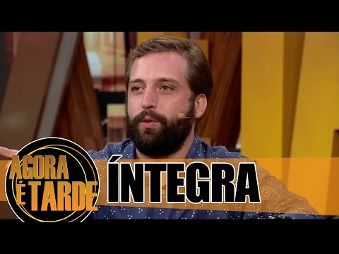 Agora é Tarde - 24/12/2014 - Gregório Duvivier (Íntegra)