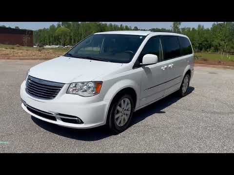 2016 Chrysler Town & Country Touring