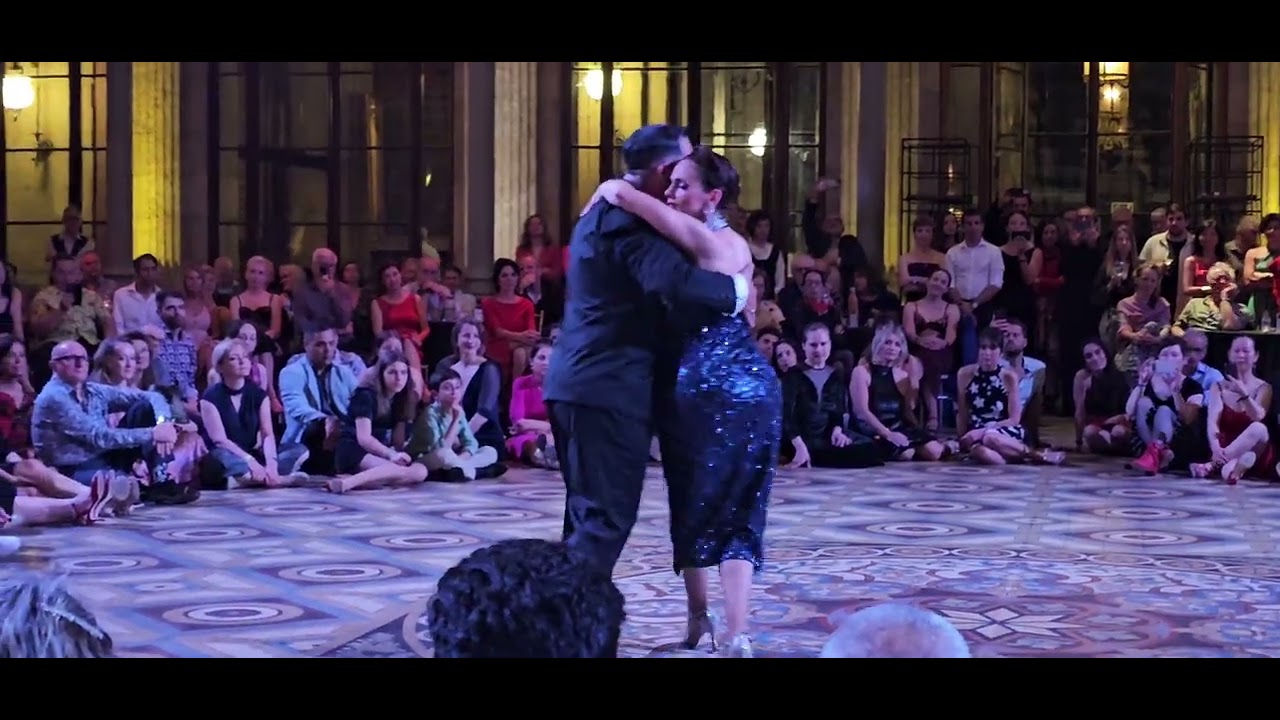 Video thumbnail for Alejandro Lencina y Sabrina Veliz. Osvaldo Fresedo-Sueño Azul. FI Tango 2025 Porto. - 3/5