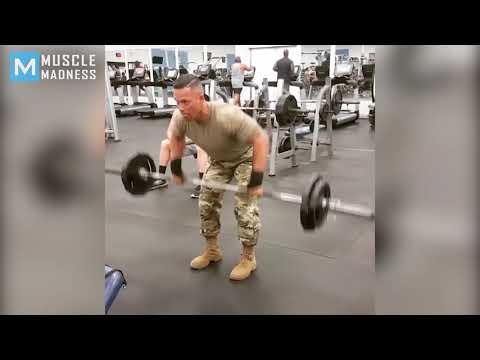 STRONGEST Soldier in Army Gym   Diamond Ott   Muscle Madness