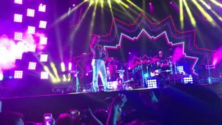 Childish Gambino - California (Live @ Field Day 2017)