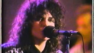 Rosanne Cash - My Baby Thinks He&#39;s A Train - 1988