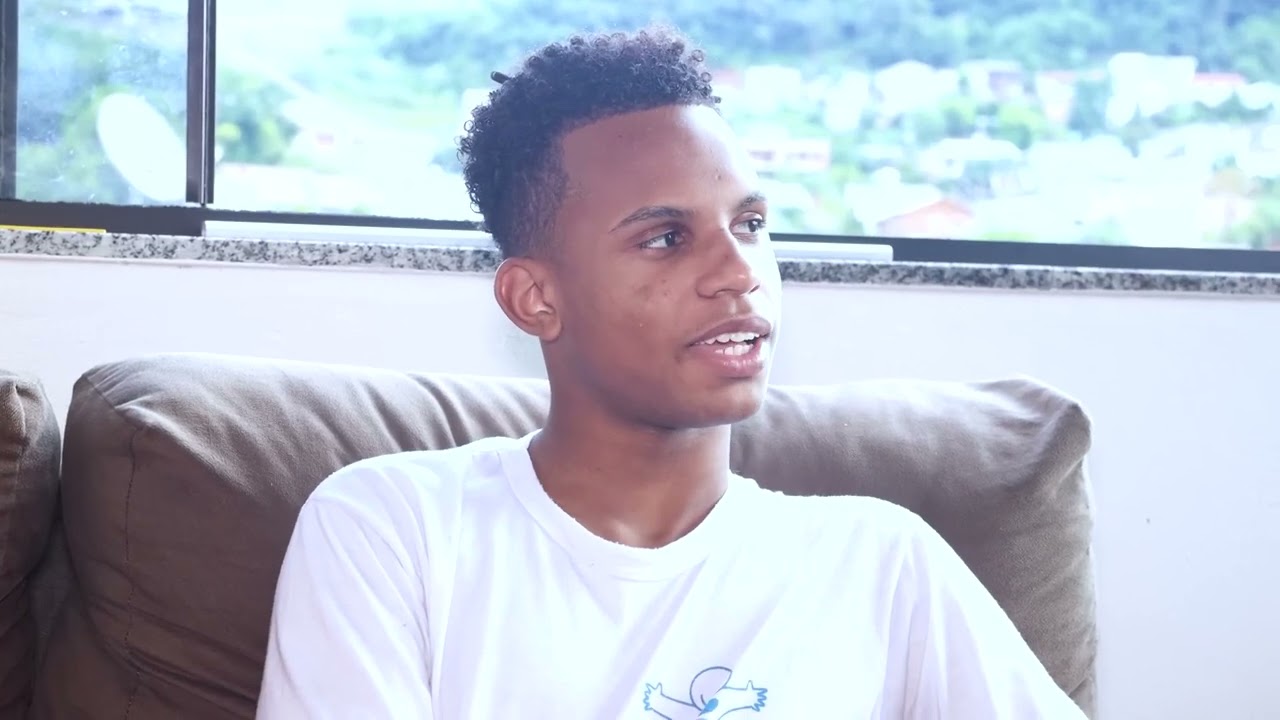 Maltratam E Judiaram Dele, Mas Não Imaginavam Quem Era Ele