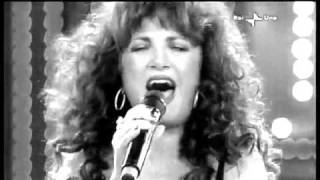 Marcella Bella & Massimo Ranieri - Io che non vivo senza te