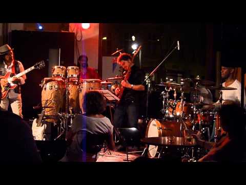 Bass solo on Giant Steps:Roberto Badoglio with Roy Louis band
