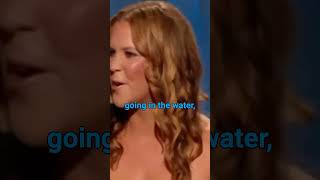 Amy Schumer gets stung by jellyfish