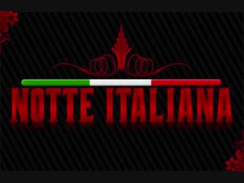LA PIAZZA - NOTTE ITALIANA SONG - ITALIA - ITALIANI - LA BESTIA