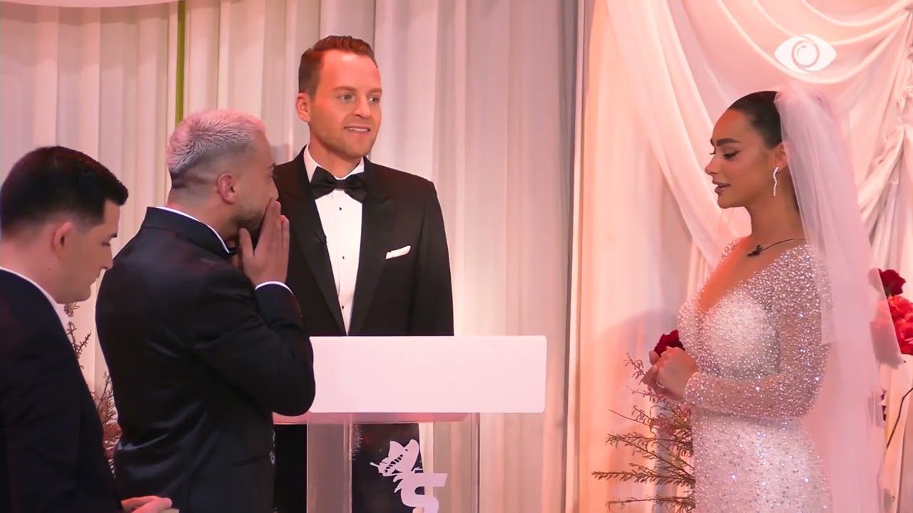 Festë e madhe në shtëpi, Egli dhe Gjesti i thonë PO njëri-tjetrit në altar