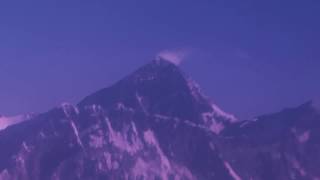 preview picture of video 'Nepal Everest sightseeing flight 地球の頂点ｴｳﾞｪﾚｽﾄ遊覧飛行'