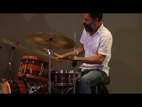 Everton Barba - Solo