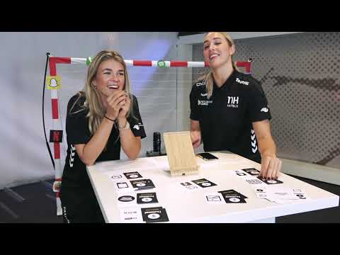 What's on your phone - met de Nederlands Handbaldames! Aflevering met Lois Abbingh & Tess Wester