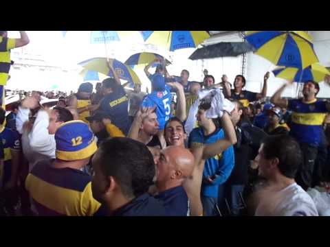 "En el barrio de la Boca hay una banda loca y descontrolada" Barra: La 12 • Club: Boca Juniors