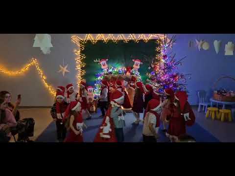 Mikołaj  w czerwonej czapeczce