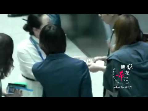 110609 Super Junior Heechul & fx Victoria Airport fancam