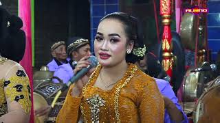 Download lagu ANGKLENG ..GARWANE WONG LIYO voc ; WULAN VIEW - VIEW // CINDE LARAS mp3