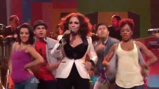 Gloria Estefan - Wepa (Live at The Tonight Show 2011)