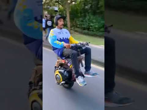 Vespa roda satu touring  sampai bali ke Vespa World Days Cr:@jx_santosa #vwd #shorts #fyp #vespa