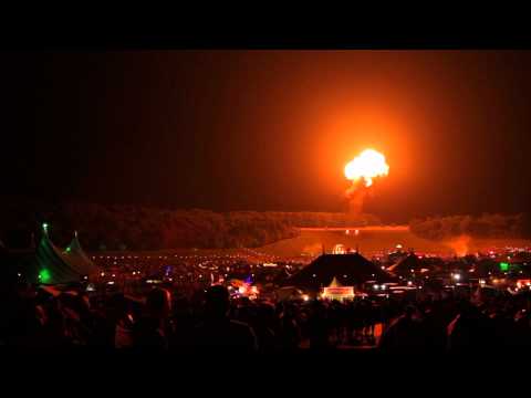 Giant Explosions at Boomtown 2012  (OFFICIAL~ITCHY GORILLA PRODUCTIONS)