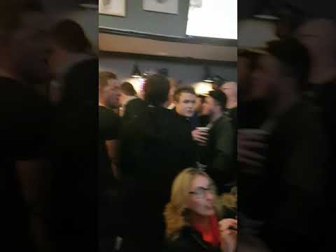 Johnny amos traders tavern #liamgallagher