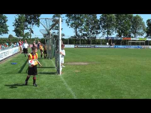 ATC'65 F1 vs KV Mechelen  joer - international F1 toernooi (tricht 26 mei 2012).