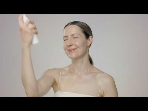 Mesoestetic Hydratonic Mist Nawilżający tonik do twarzy w mgiełce, równoważący i przeciwdziałający zanieczyszczeniom dla każdego rodzaju skóry 125 ml - VIDEO