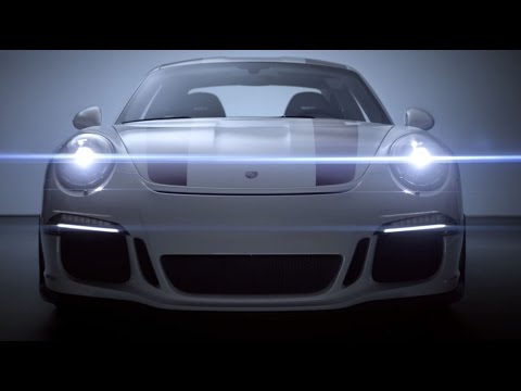 The new Porsche 911 R. Product highlights.