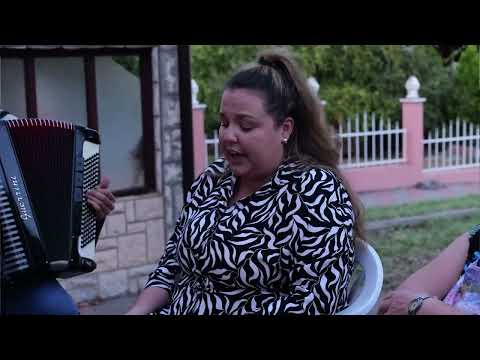 JOVANA ZUKANOVIĆ, MARKO MARKOVIĆ I NIKOLA ŠARAC - IZGREJALA SJAJNA MESEČINA (KOD BAKA LJUBICE)