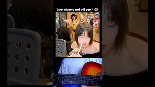 Download lagu Perhatikan baik-baik dan kamu akan melihatnya 🤣 #celanapendek #lucu #meme mp3