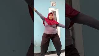 Download lagu Senam Aerobik Low Impact (Pemanasan, Inti, Pendinginan) UNIVERSITAS PASUNDAN mp3